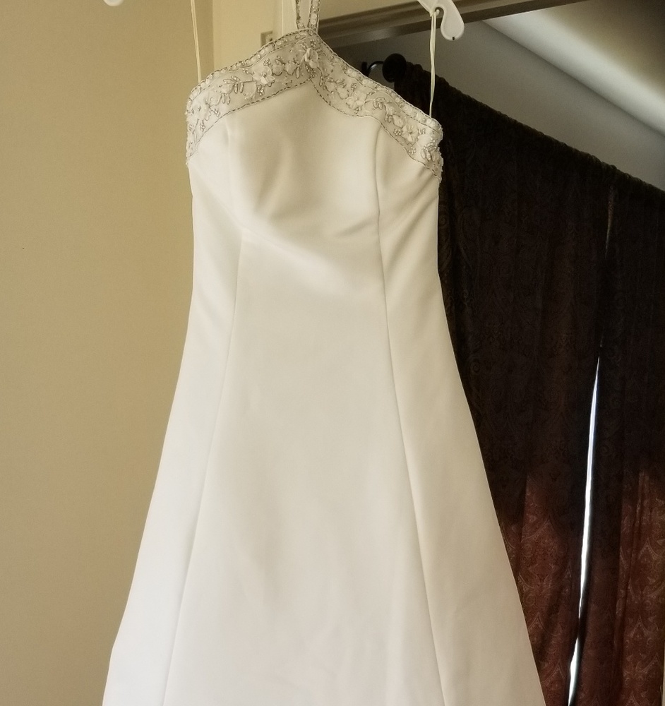 Wedding dress plus matching flower girl dress